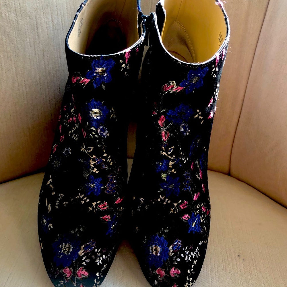 Booties Black fabric beautiful with colorful metallic design Asian inspired